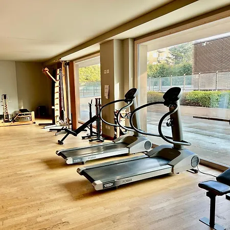 아파트 Giax Tower Premium Modern Milanese Flat With Gym Pool View & Box *