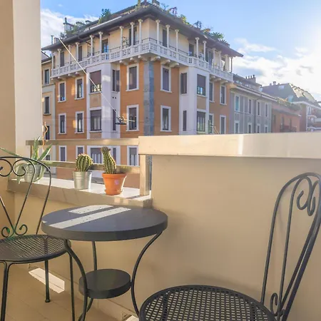 Tra Citylife E Corso Vercelli, Apartment *
