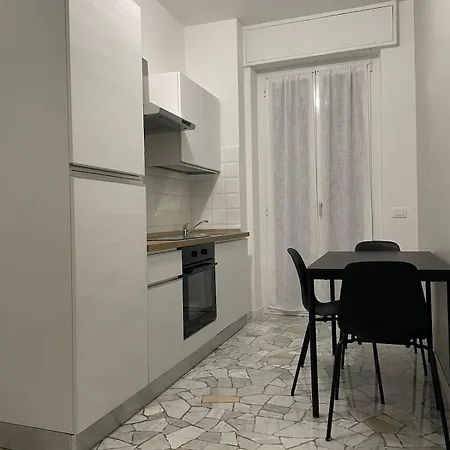M4 Tolstoj - Duomo Tortona Navigli Area * 밀라노