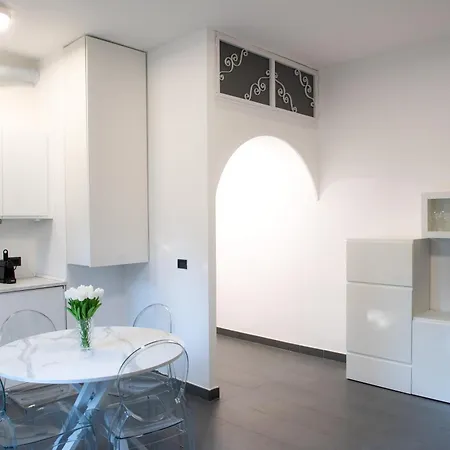 アパート Linate Garden House Mecenate Fabrique Cortina 2026 ミラノ