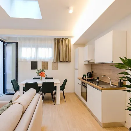 Aiello - Citylife 4*