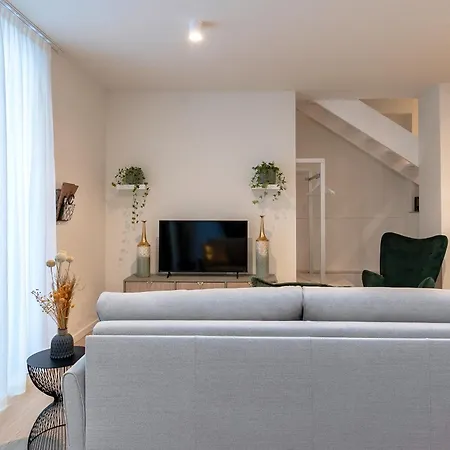 Aiello - Citylife Apartmanhotel 4*