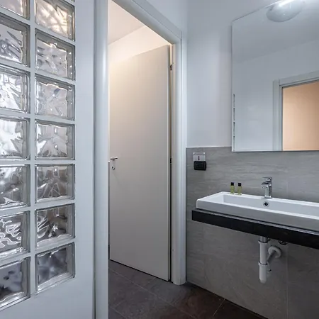 Sant' Ambrogio Flat