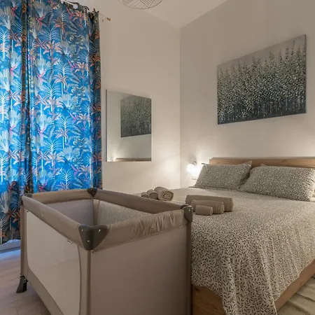 Ourjoy & Skyjoy Condo Units - Via M Gioia, 47 - Strong Wifi, 1 Private Parking, Central Station, Milan 公寓 米兰