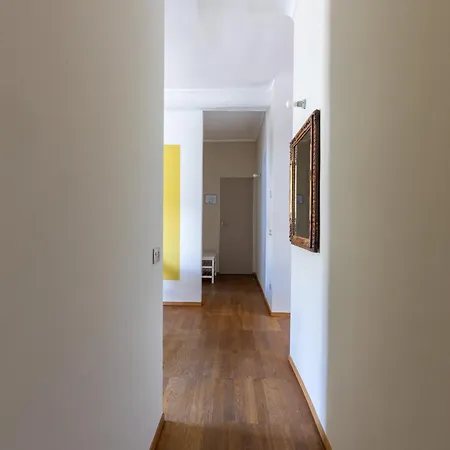 Arco Della Pace Charme