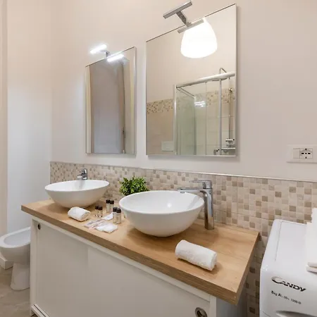Longhena, 7 - Total White Daire Milano