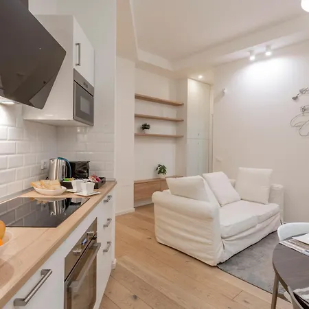 Longhena, 7 - Total White Apartment Mailand