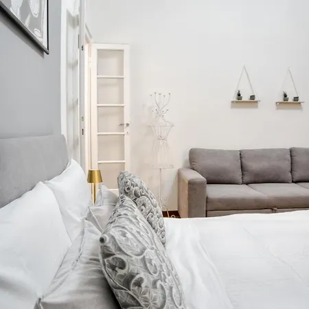 Charming Darsena - Amazing Position Next To Navigli *