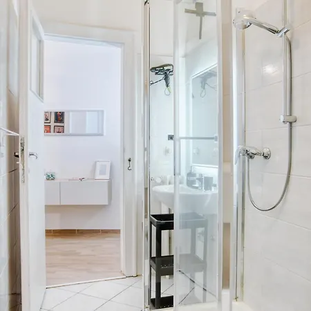 Charming Darsena - Amazing Position Next To Navigli Apartamento Milão