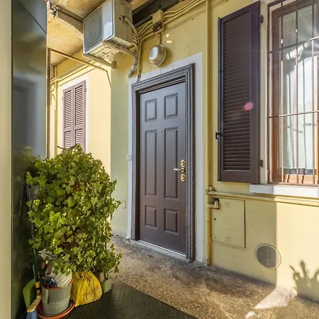 Апартаменты The House Of Via Muratori 6 *