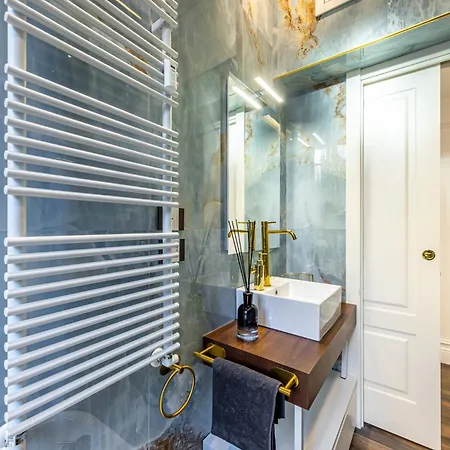Station, Luxury & Modern With Comfort! Apartamento