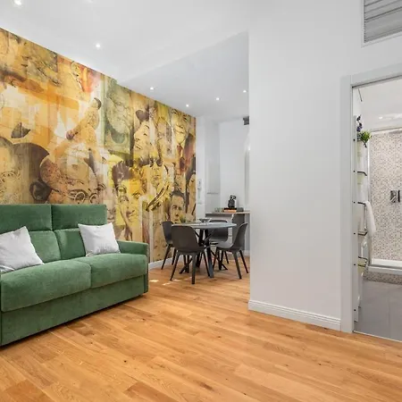 Daire Navigli Darsena Celebrity House *