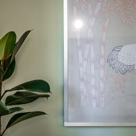 Design And Silence - Wide Renovated 2 Stops Form Apartamento