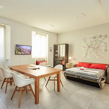 - Modern Flat Daire Milano