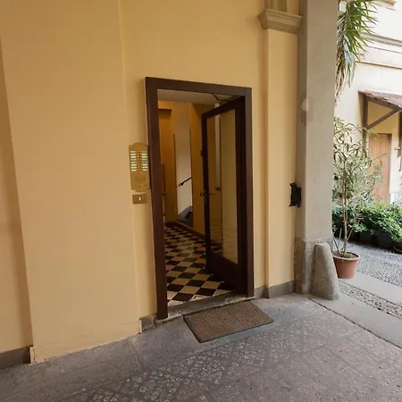 Very Vintage Milanese * Milán