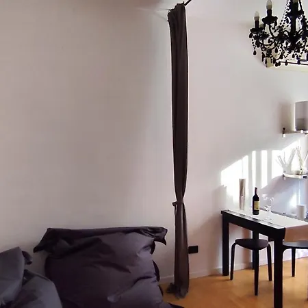 Monolocale In Quartiere Nolo *