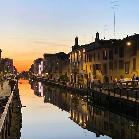 Location Naviglio With Terrace Daire *
