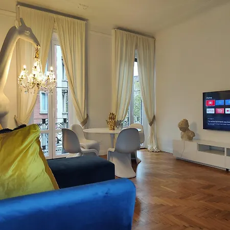 Apartmán 9 Guests 2 Together 2 And 3 Floor With, 4 Bedrooms, 4 Baths In Downtown With Ac, Wifi And Subway M1 M2 Airport Connected Milán