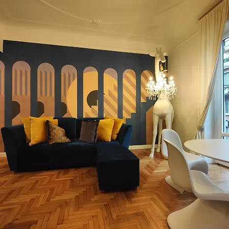 9 Guests 2 Together 2 And 3 Floor With, 4 Bedrooms, 4 Baths In Downtown With Ac, Wifi And Subway M1 M2 Airport Connected Apartmán *