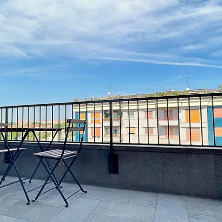 Bwr - Elegant Loft With Terrace, San Siro شقة