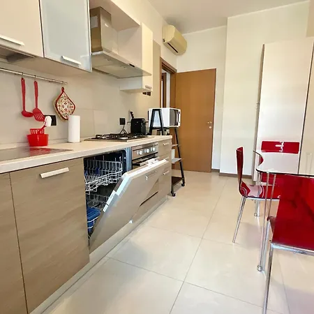 شقة Bwr - Elegant Loft With Terrace, San Siro *