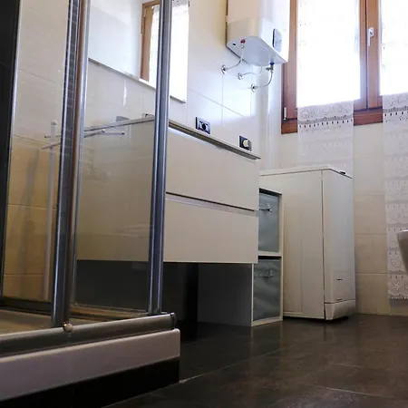 Bwr - Elegant Loft With Terrace, San Siro شقة