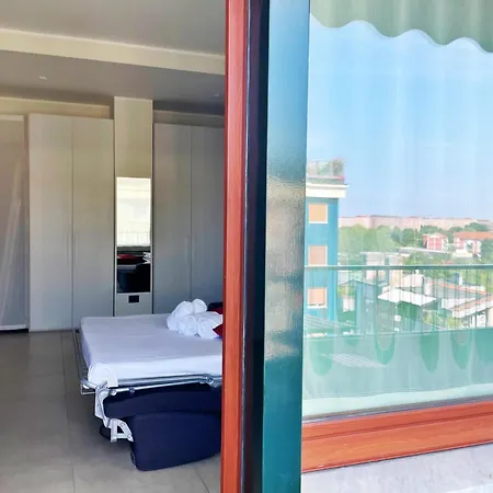 شقة Bwr - Elegant Loft With Terrace, San Siro