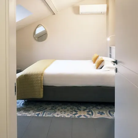 Apartment Comecasa 10 Minutes Walk From Duomo 2 Bedroom *