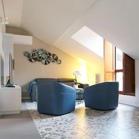 Apartment Comecasa 10 Minutes Walk From Duomo 2 Bedroom Milan
