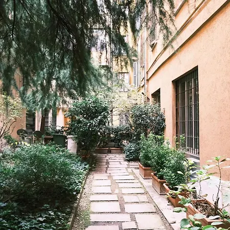 Comecasa 10 Minutes Walk From Duomo 2 Bedroom Apartment Milan