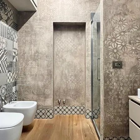 Duomo Center Art Living Apartment