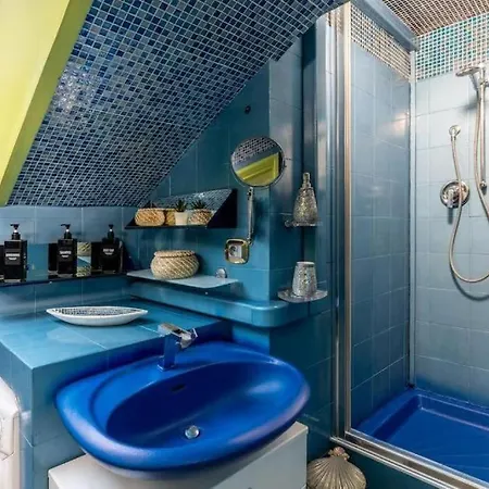 Apartamento 10' From Station-300 M From The Metro