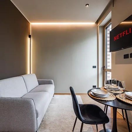 Luxury With View Steps From The Duomo דירה