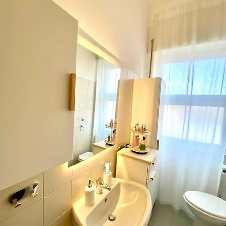 Navigli Retreat Near Duomo Daire Milano