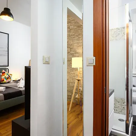 Insubria 8-dx - Monolocale Cool