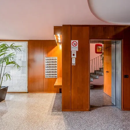 Quiet With Terrace - 20 Min From Duomo * 米兰