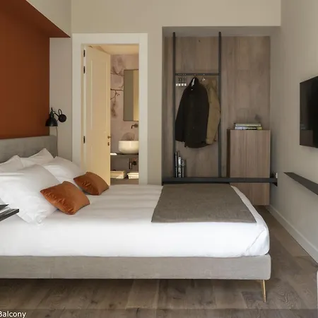 Della Spiga By Brera