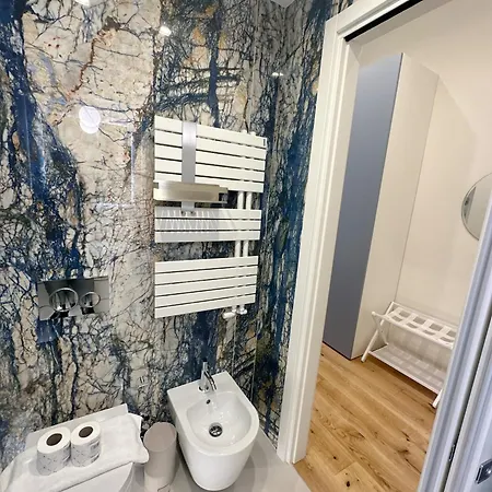 アパート Private With Wi-fi Near Duomo ミラノ