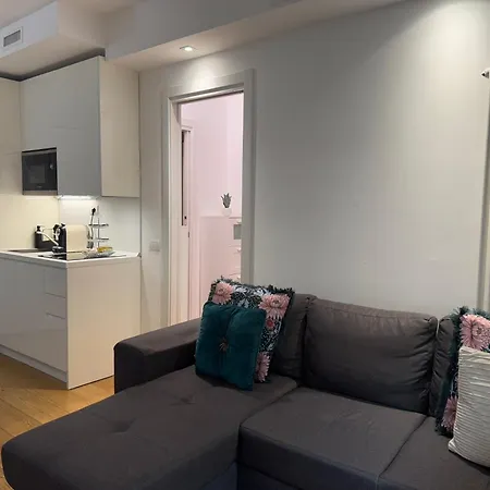 Appartement La Regina Delle Locazioni In Porta Romana 3
