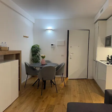 Appartement La Regina Delle Locazioni In Porta Romana 3