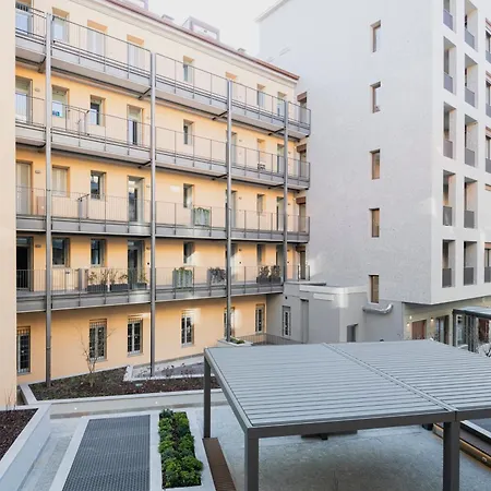 Relstay - De Angeli Hotel apartamentowy Mediolan