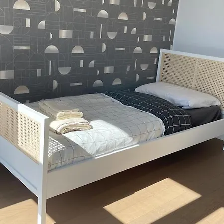 Davide Host Da Giulietta, 20 Min To Duomo