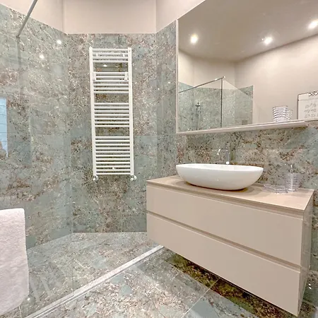 Cirillo Luxury 16 - Arco Della Pace *