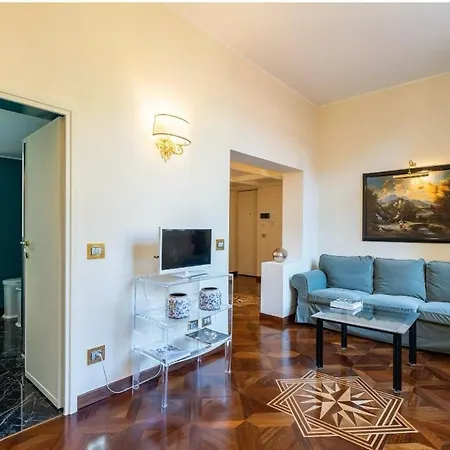 Apartament 10 Minutes From The Duomo - Elegant Maison Mediolan