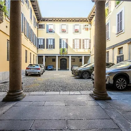 Apartament 10 Minutes From The Duomo - Elegant Maison