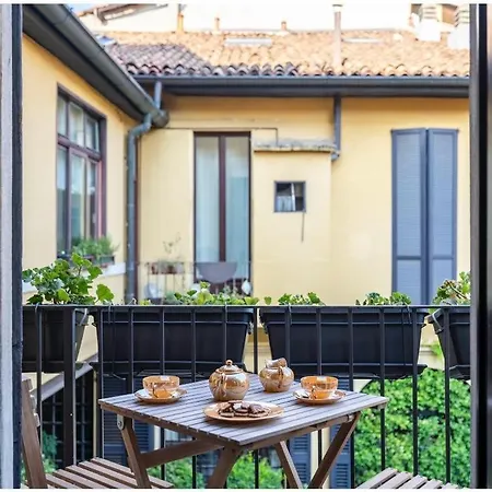 10 Minutes From The Duomo - Elegant Maison Mediolan