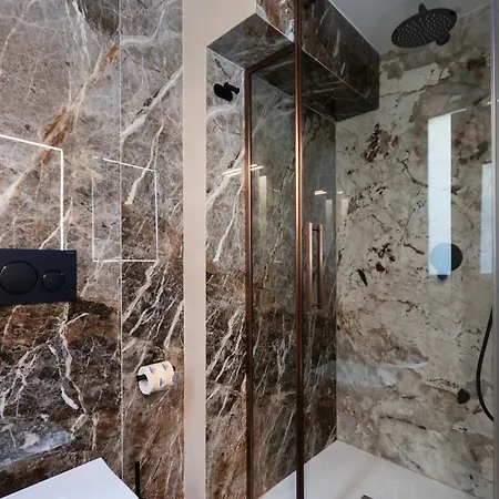 Youhosty - 2 Bedroom Porta Venezia