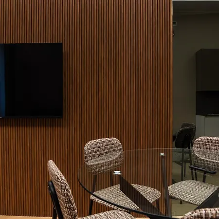 Youhosty - 2 Bedroom Porta Venezia アパート ミラノ