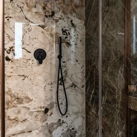 Youhosty - 2 Bedroom Porta Venezia *