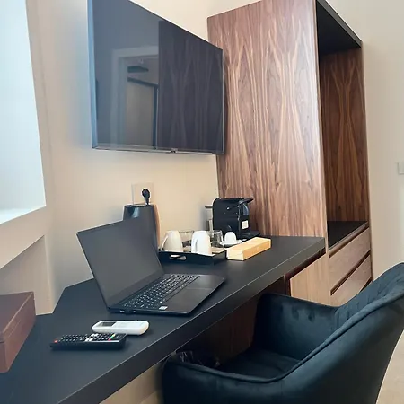 My Luxury בית הארחה מילאנו